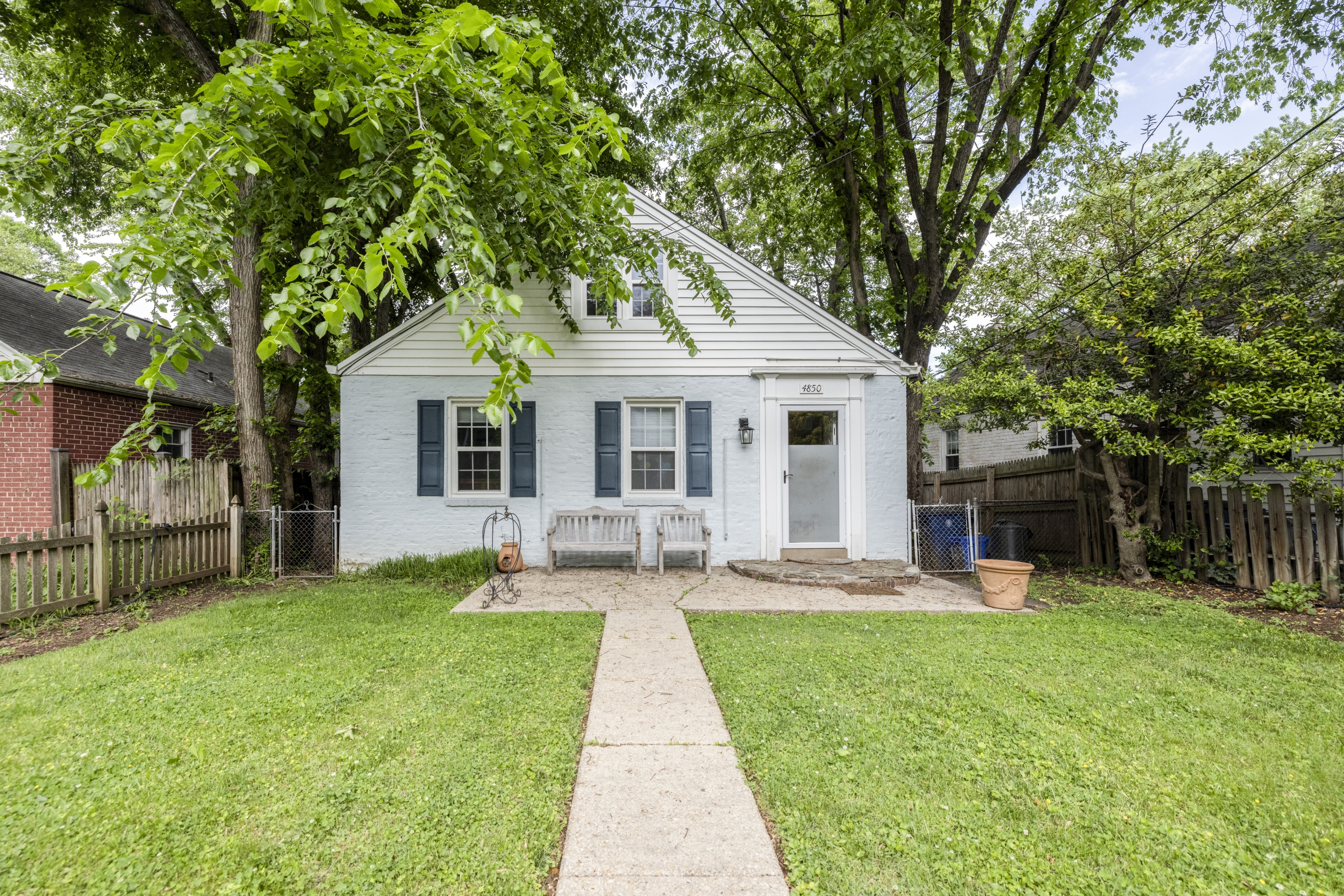 4850 Crescent Street