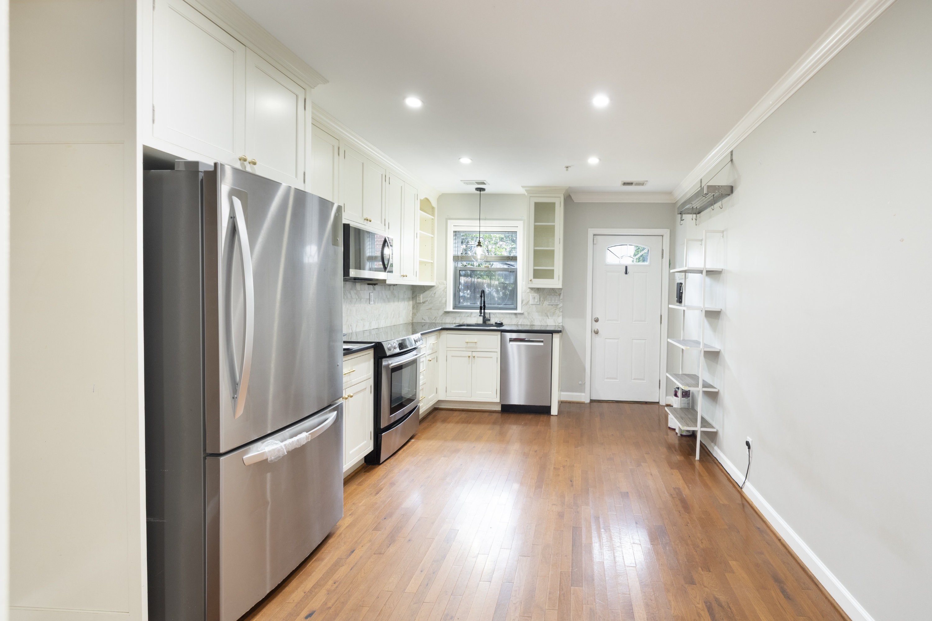 1122 K St SE