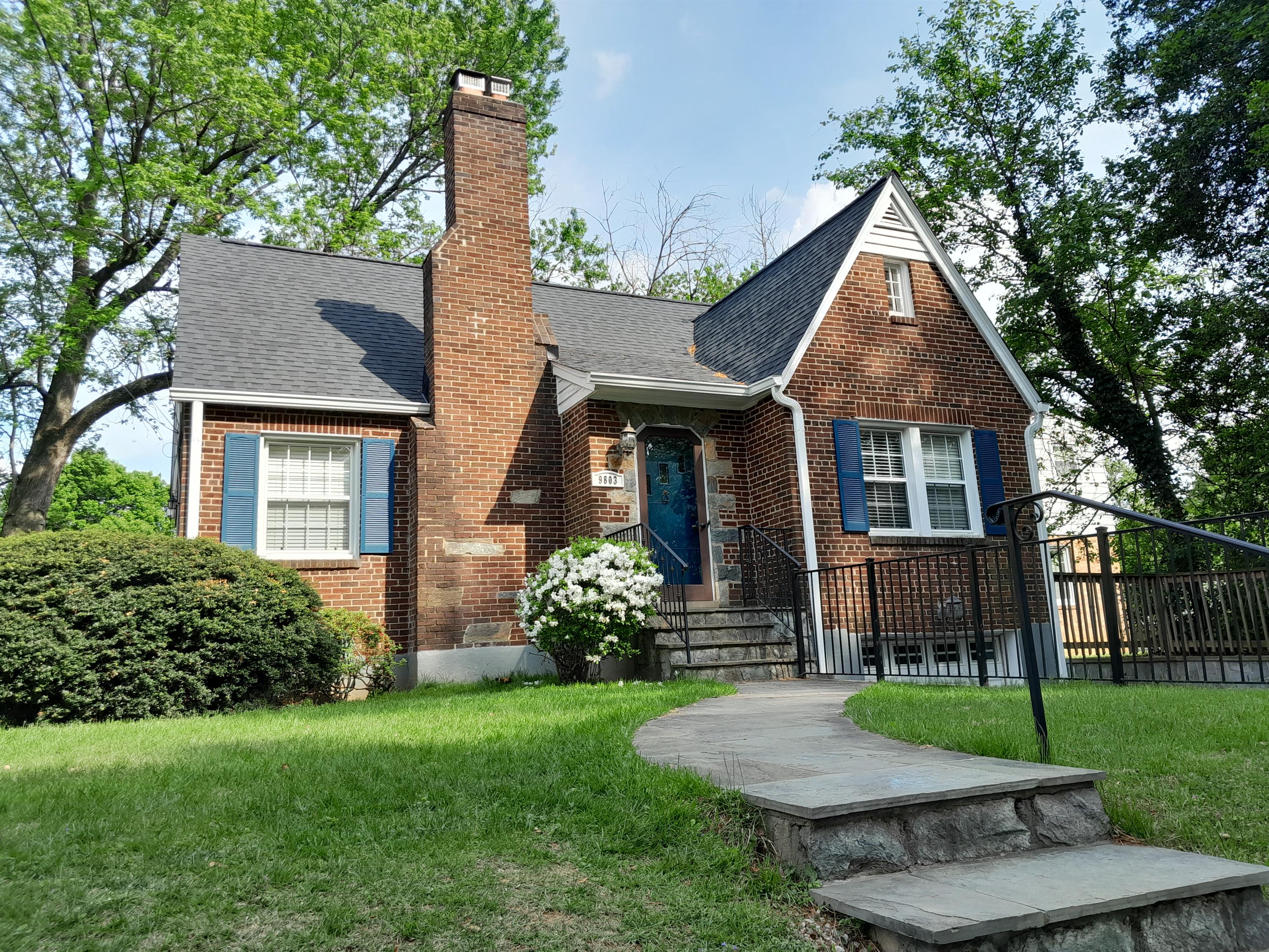 Property main image