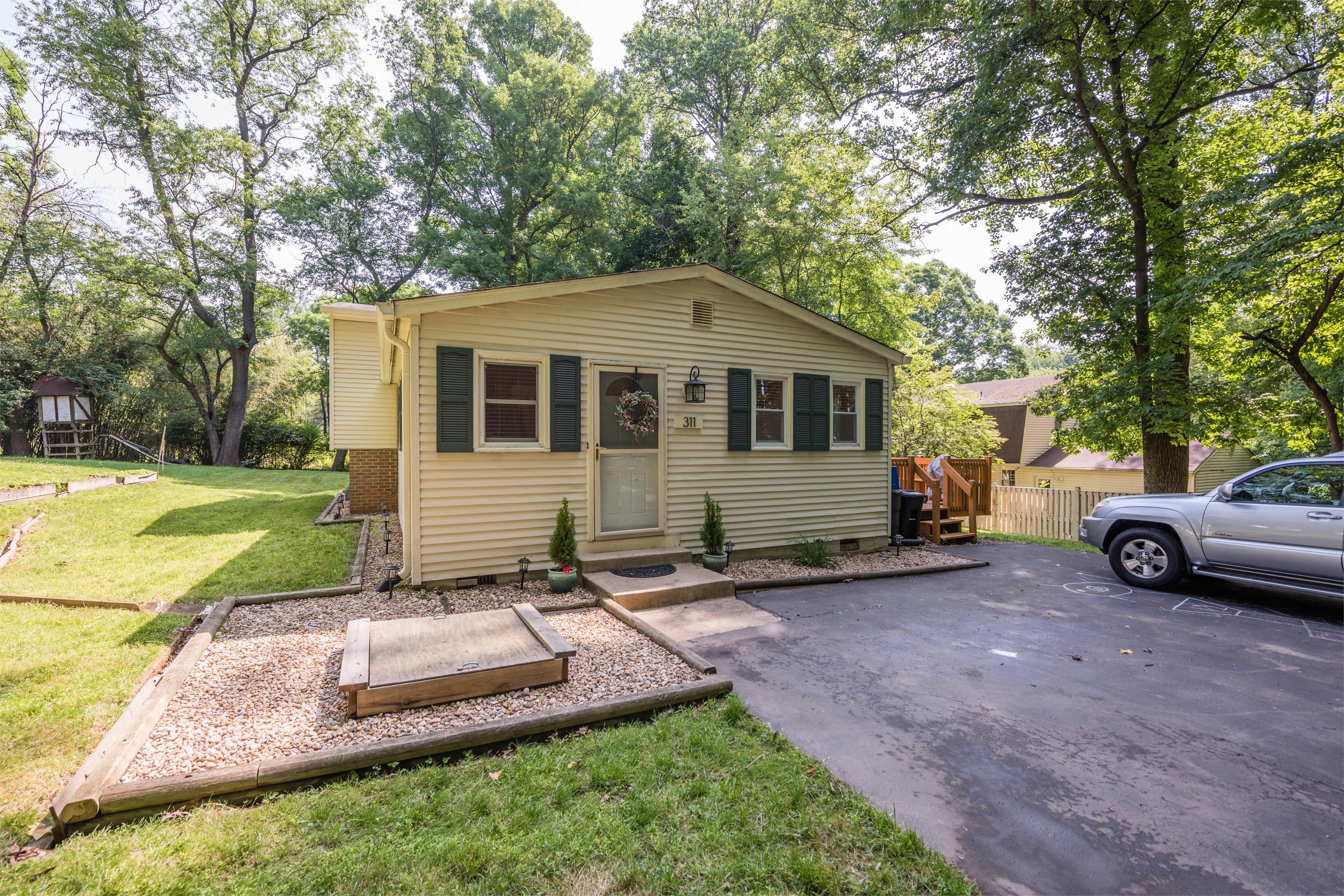 311 Adahi Road Southeast