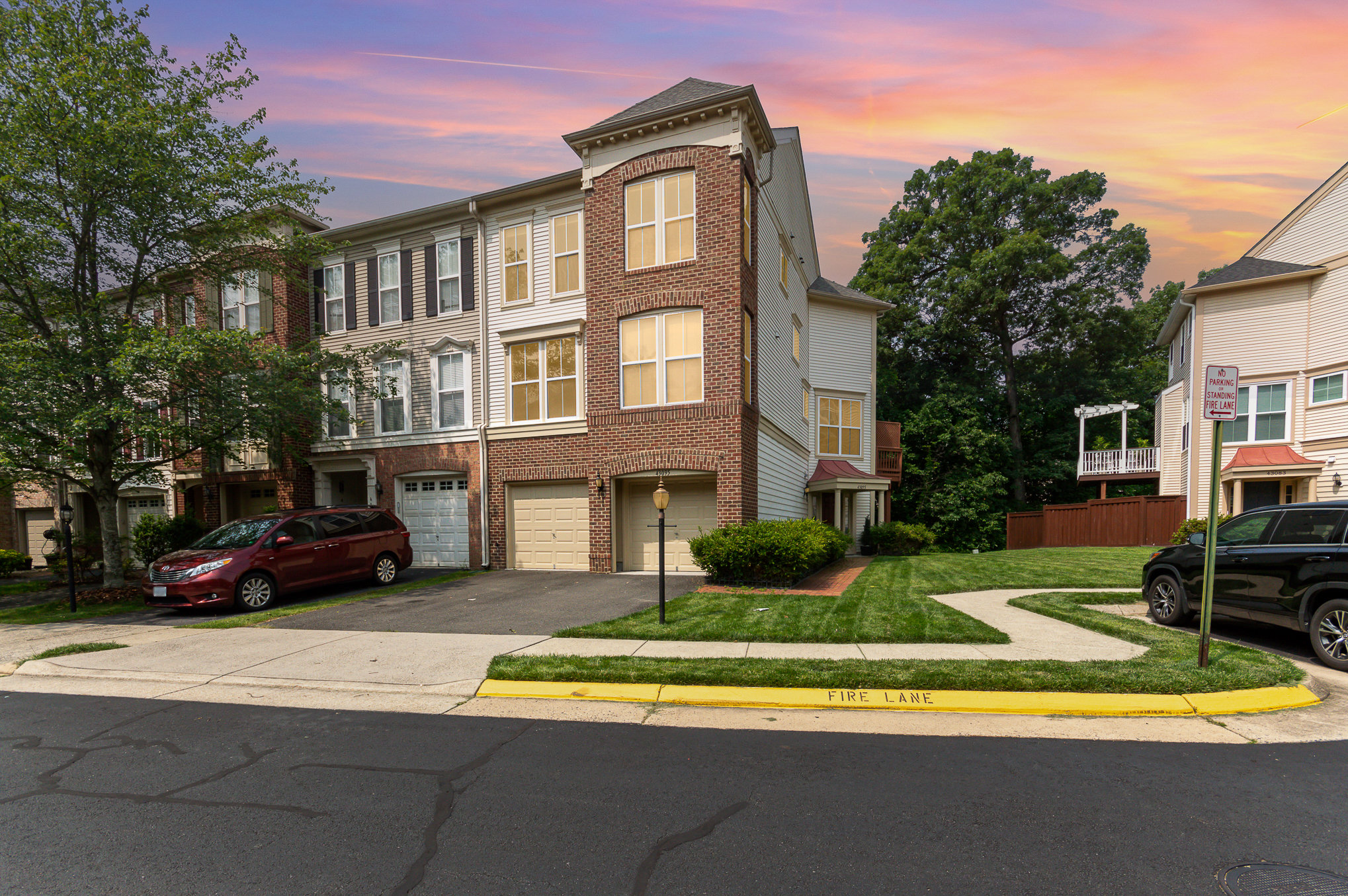 43095 Hunters Green Square